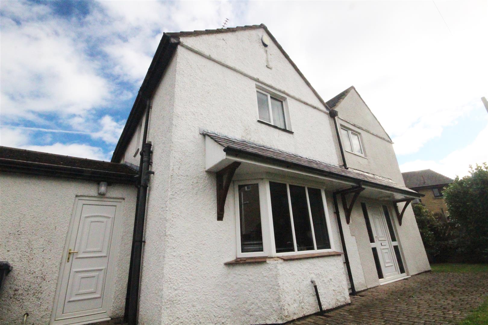 4 bedroom detached house SSTC in Foulridge, Colne - IMG_9098.jpg